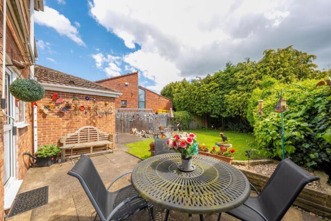 4 bed Semi-Detached for sale Image 12