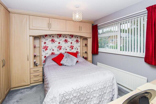 4 bed Semi-Detached for sale Image 9