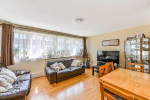 50, Mccarthy Court, Banbury Street, London SW11 3ET