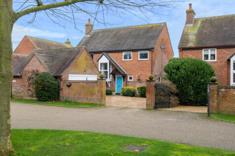 Daintrees, Widford, Ware, SG12