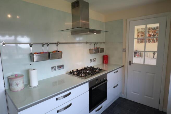 Kitchen (2)