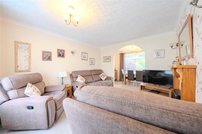 3 bed Semi-Detached for sale Image 11