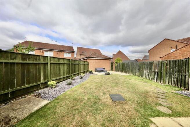 3 bed Semi-Detached for sale Image 12