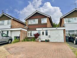 31, Chetwynd Grove, Newport TF10 7JW