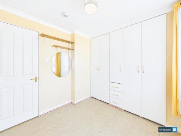 2 bed Park Home for sale Image 11