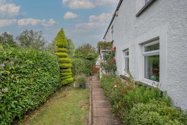 Photo 33