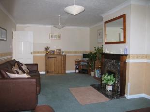 Living Room Presenter