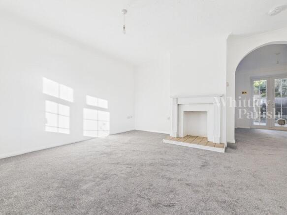 CAM04332G0-PR0587...