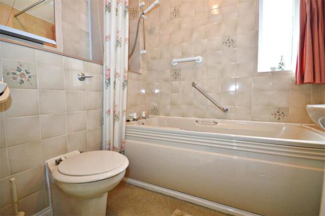 Photo 8