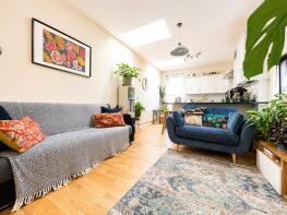 51, St Johns Road, London SW11 1QW