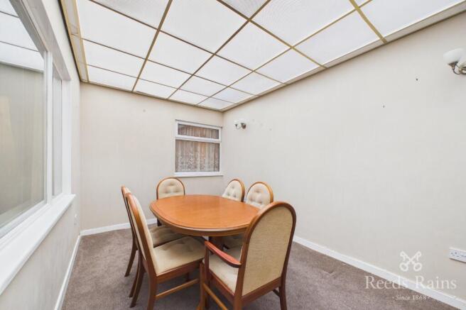 3 bed Bungalow for sale Image 6