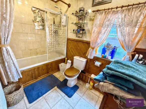 3 bed Semi-Detached for sale Image 8