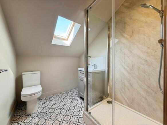 2 bed Apartment for sale Image 9