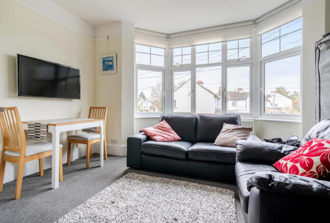 1384137-4-69248ea...