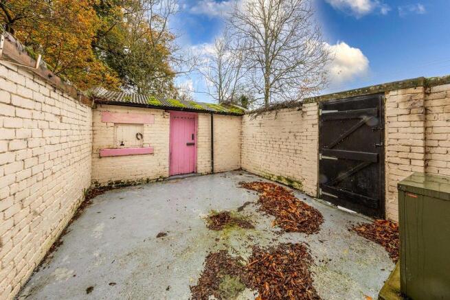 Side Courtyard