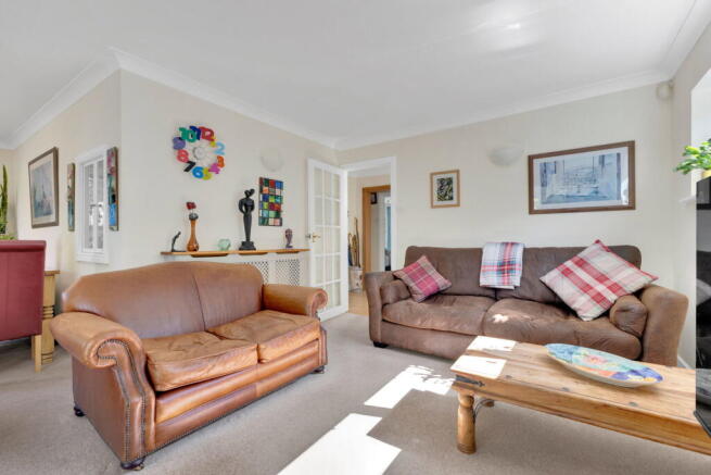 4 bed Detached Bungalow for sale Image 7