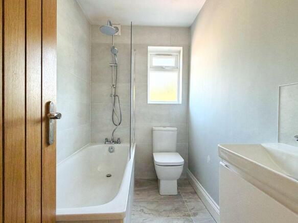 2 bed Terraced for sale Image 12