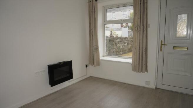 Front Lounge 2