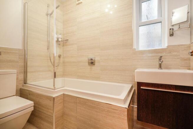 2 bed Duplex for sale Image 10