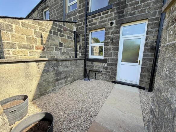 2 bed Terraced for sale Image 12