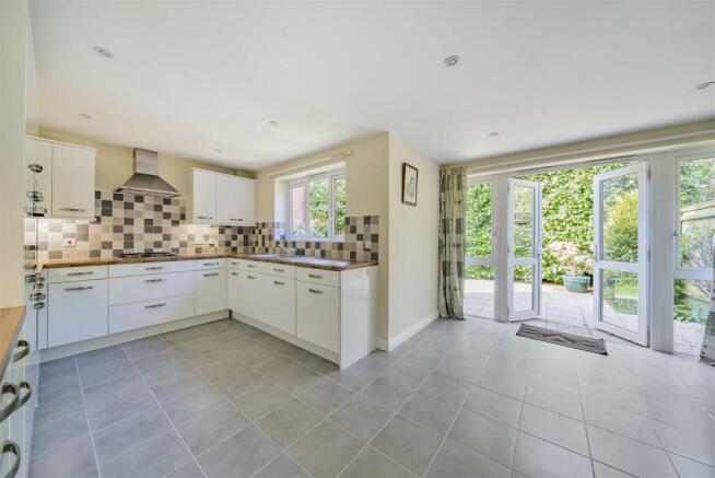 Kitchen.jpg