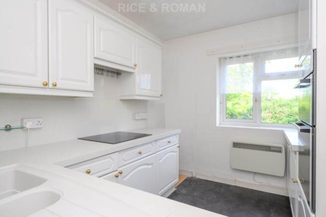 Rowan Mead, Tadworth photo 4
