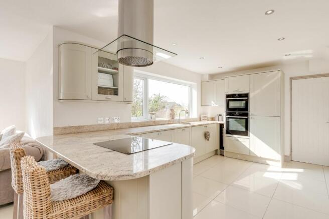Kitchen / Dining / Family room