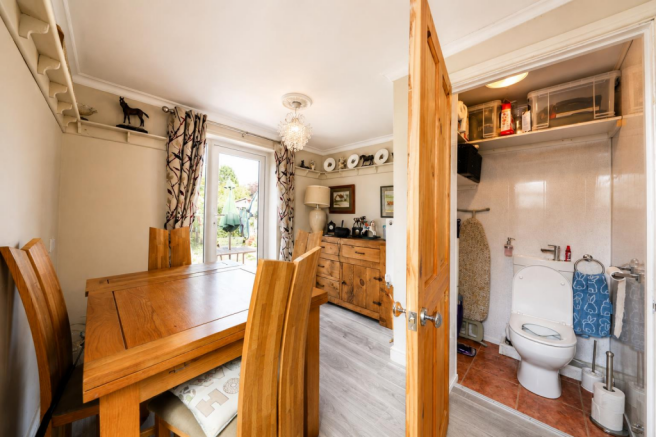 2 bed Semi-Detached Bungalow for sale Image 12