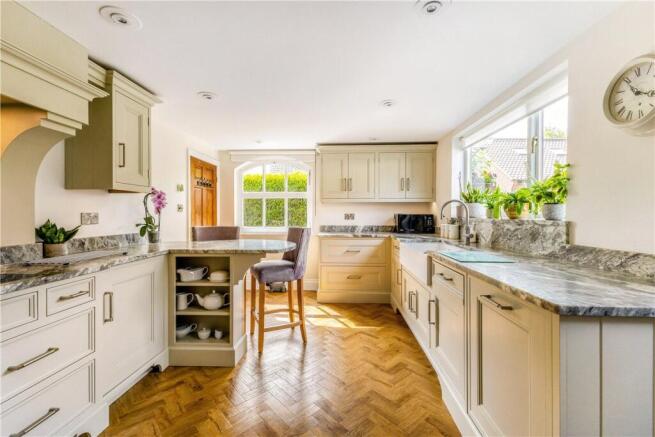 3 bed Detached for sale Image 5