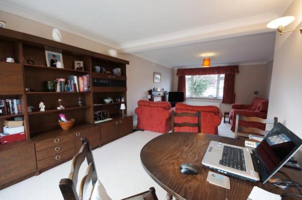 Lounge Dining