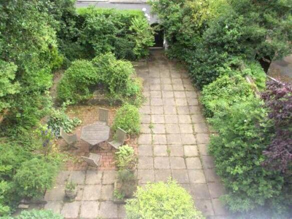 1 bed Apartment to rent Image 10