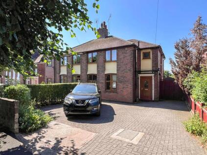 Hillswood Avenue, Leek, ST13 8EQ
