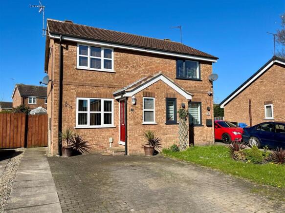 2 bedroom Semi Detached for sale