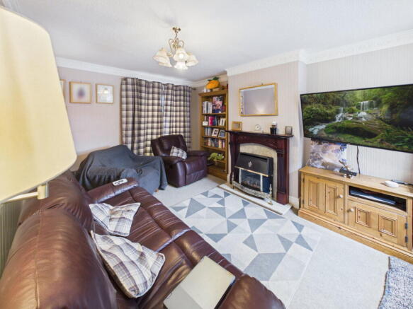 3 bed Detached for sale Image 12