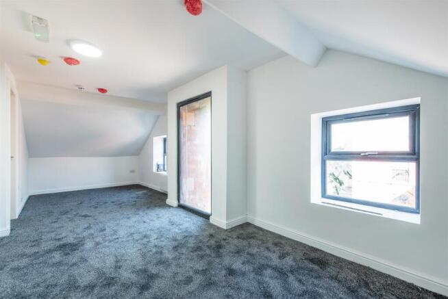 Lounge/Bedroom