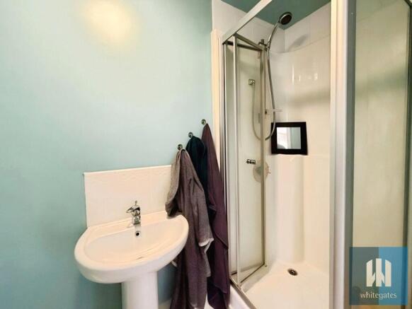 2 bed Apartment for sale Image 9