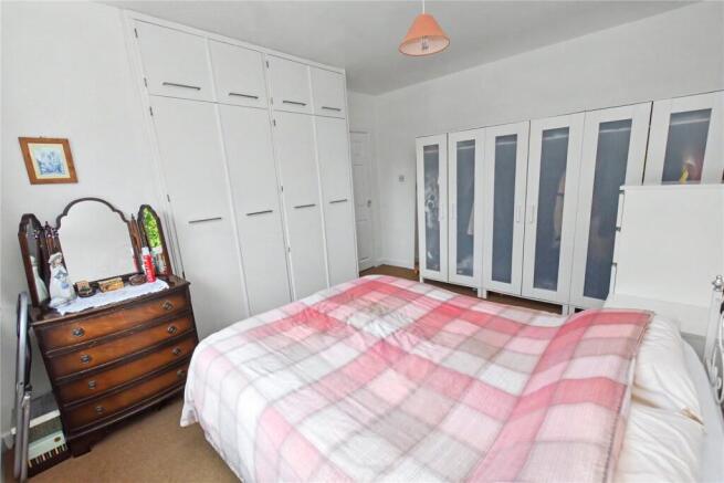 2 bed Apartment for sale Image 5