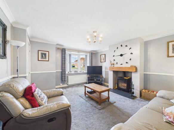 3 bed Semi-Detached for sale Image 5
