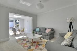 30, Linda Grove, Waterlooville PO8 8UX