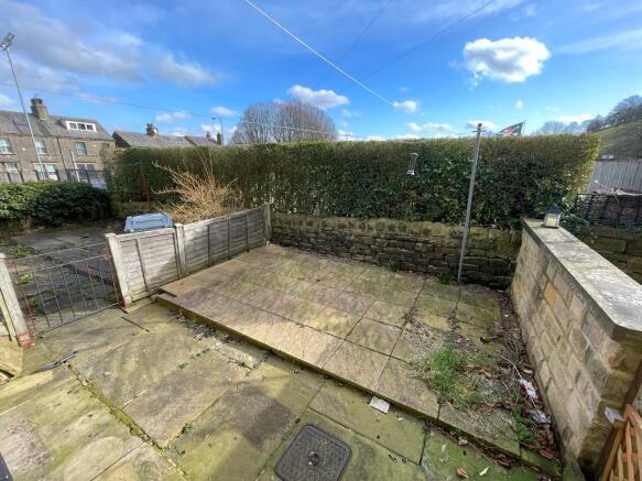2 bed Terraced to rent Image 9