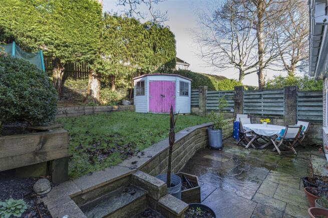 4 bed Detached for sale Image 4