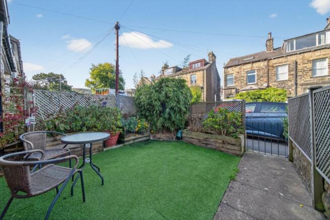 3 bed Terraced for sale Image 12