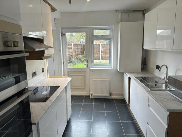 Tonbridge kitchen.jpg