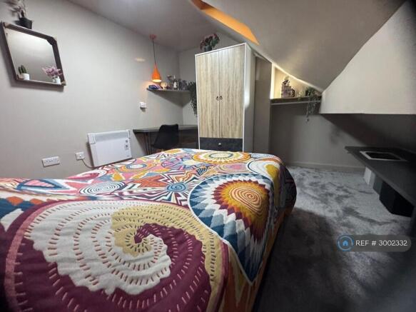 1 bed House Share to rent Image 6