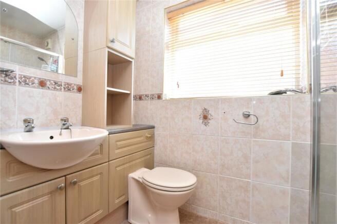 2 bed Bungalow for sale Image 6
