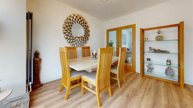 Robinswood-Crescent-Dining-Room.jpg