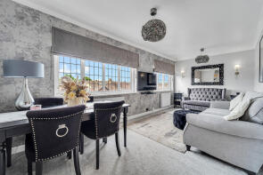 67a, Station Crescent, Ashford TW15 3HU