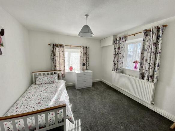 Sitting Room/Bedroom 3