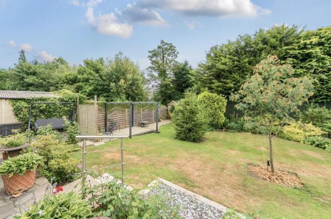 Bathfields Crescent, Whitchurch. photo 4