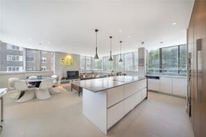 22, 63 Birley Lodge, Acacia Road, London NW8 6BJ